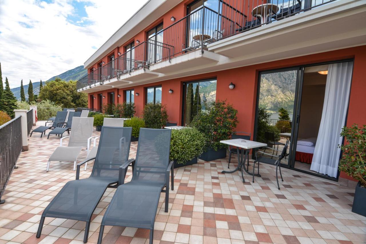 Hotel Oasi Beach Malcesine Dış mekan fotoğraf