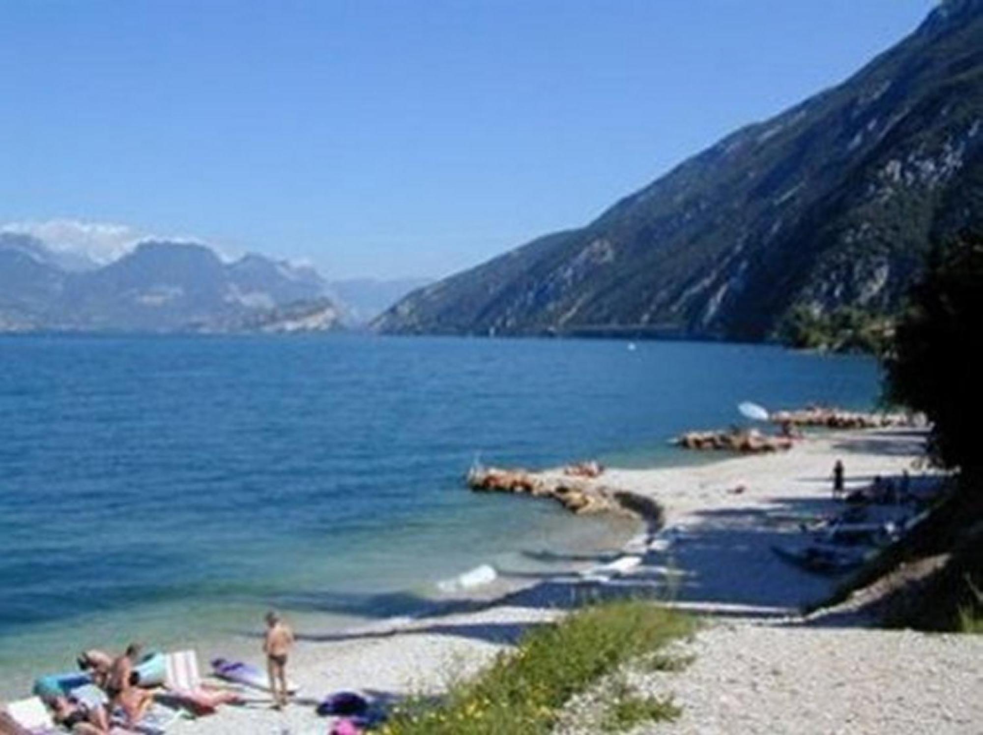 Hotel Oasi Beach Malcesine Dış mekan fotoğraf